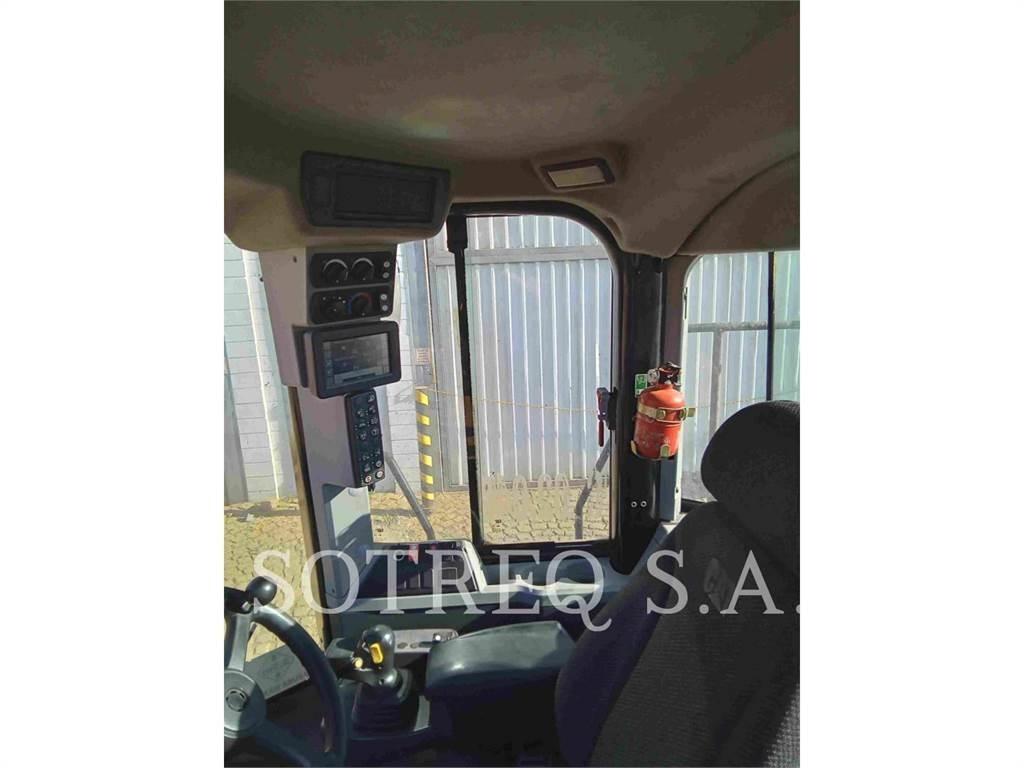CAT 950L لوادر بعجل