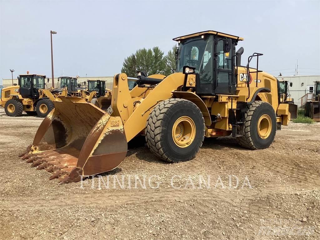 CAT 950M لوادر بعجل