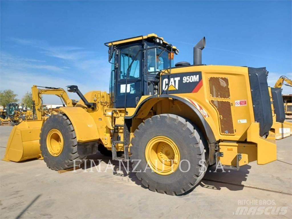 CAT 950M لوادر بعجل