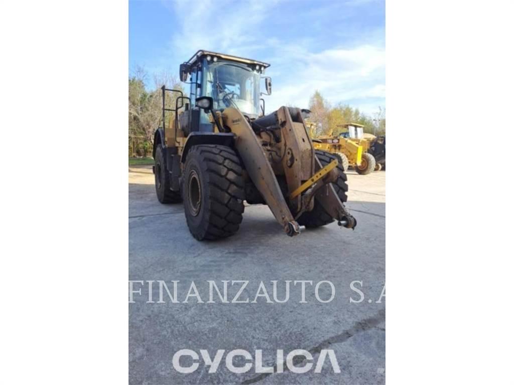 CAT 950M لوادر بعجل