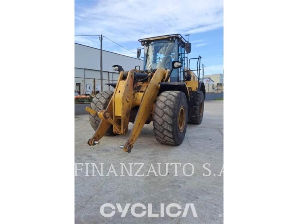 CAT 950M لوادر بعجل