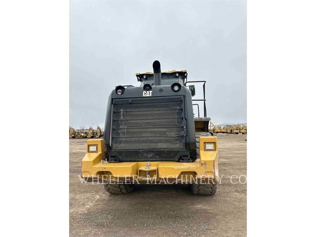 CAT 950M لوادر بعجل