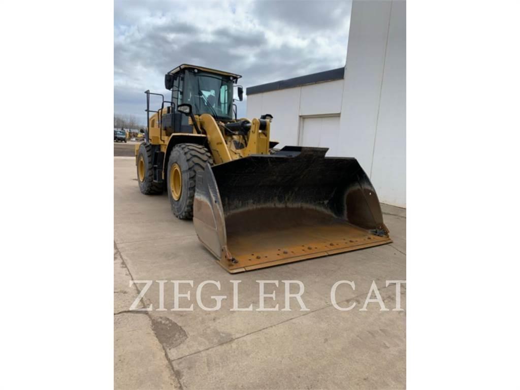 CAT 950M لوادر بعجل