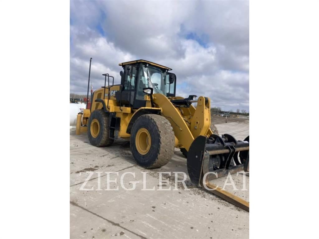CAT 950M لوادر بعجل