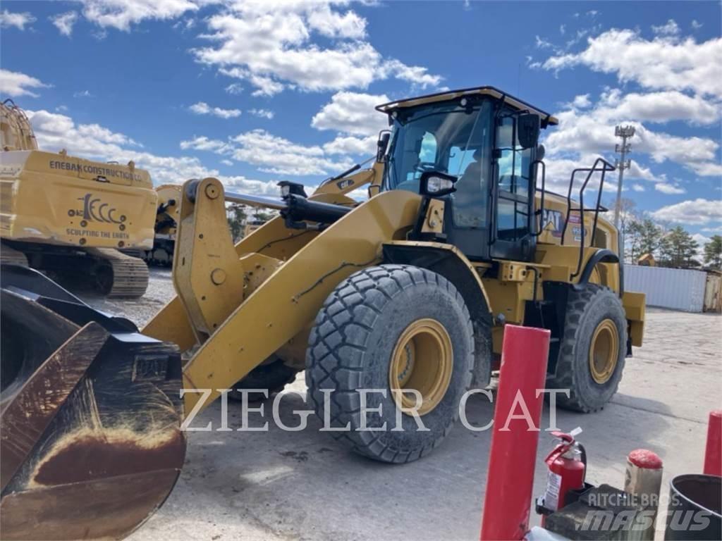 CAT 950M لوادر بعجل