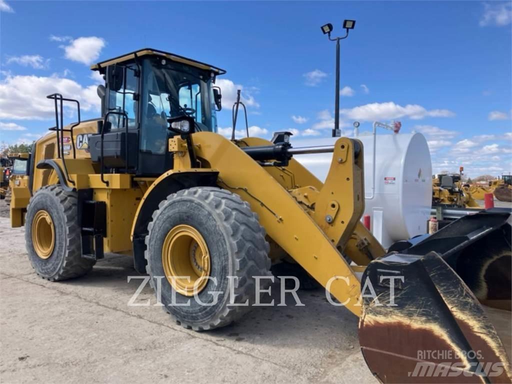 CAT 950M لوادر بعجل