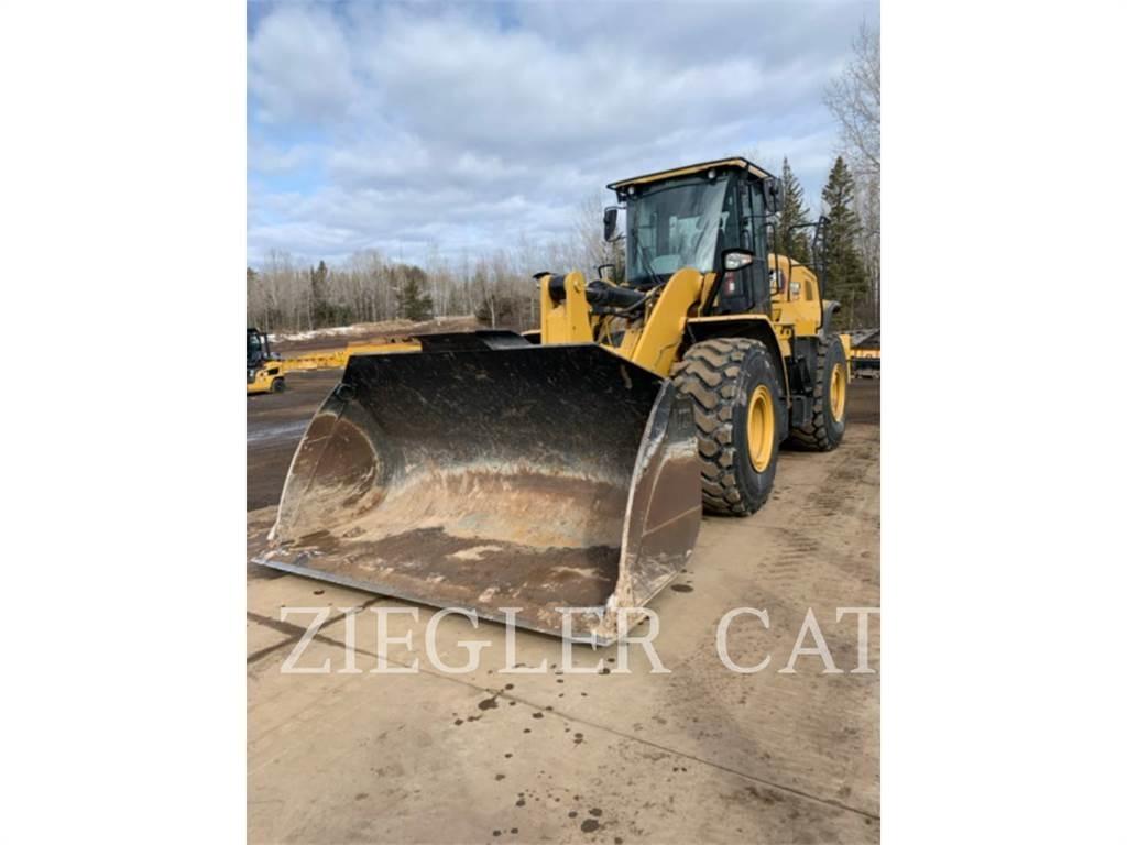 CAT 950M لوادر بعجل
