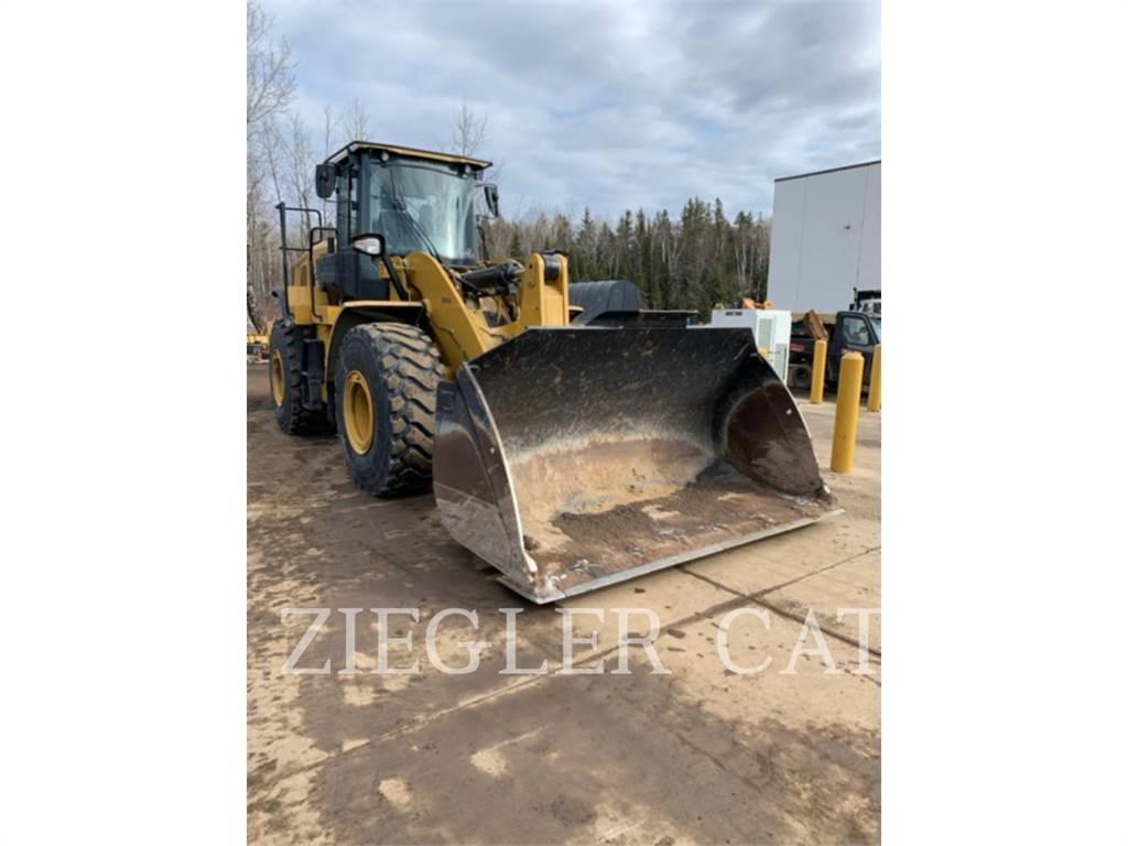 CAT 950M لوادر بعجل
