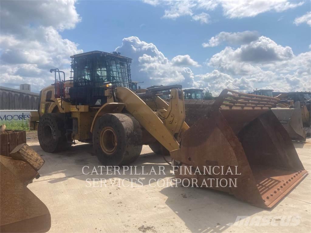 CAT 950M لوادر بعجل
