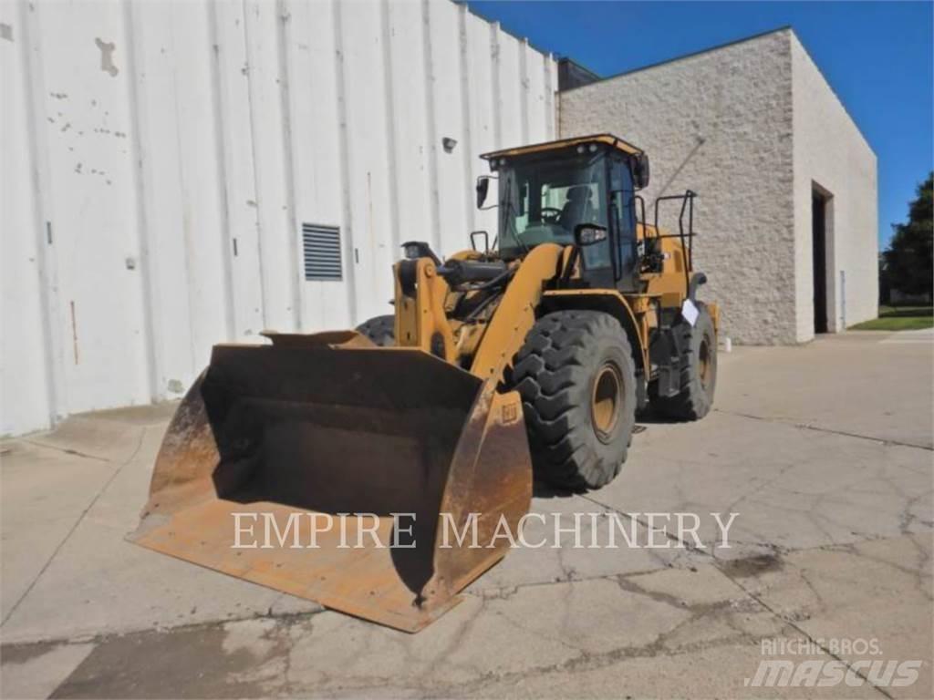 CAT 950M لوادر بعجل