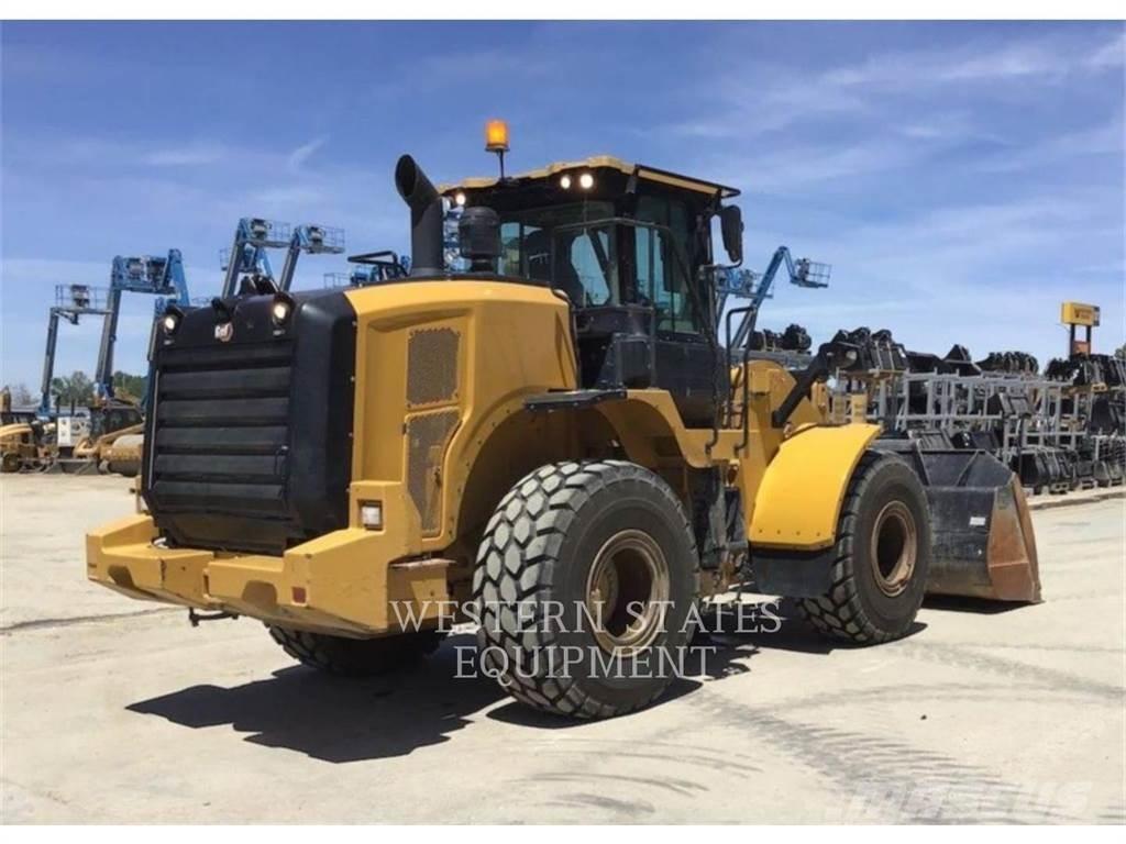CAT 950M لوادر بعجل