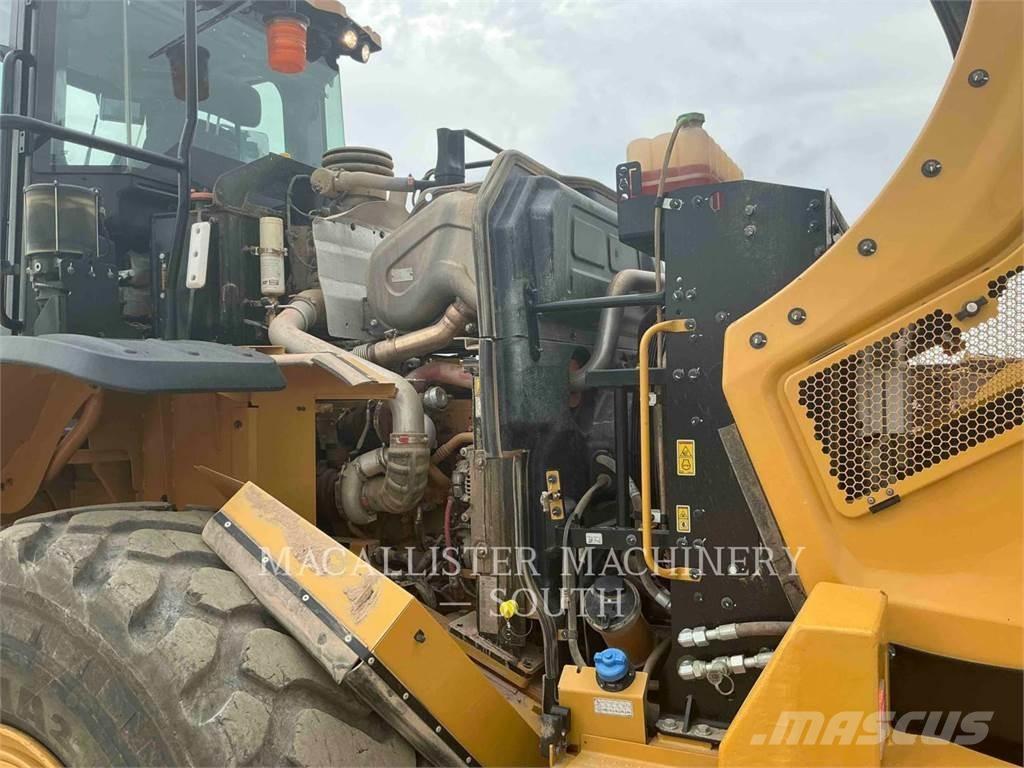 CAT 950M لوادر بعجل