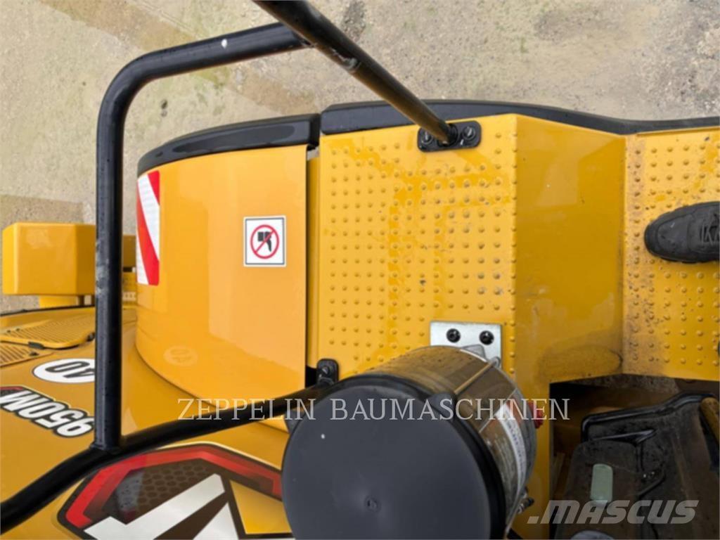 CAT 950M لوادر بعجل