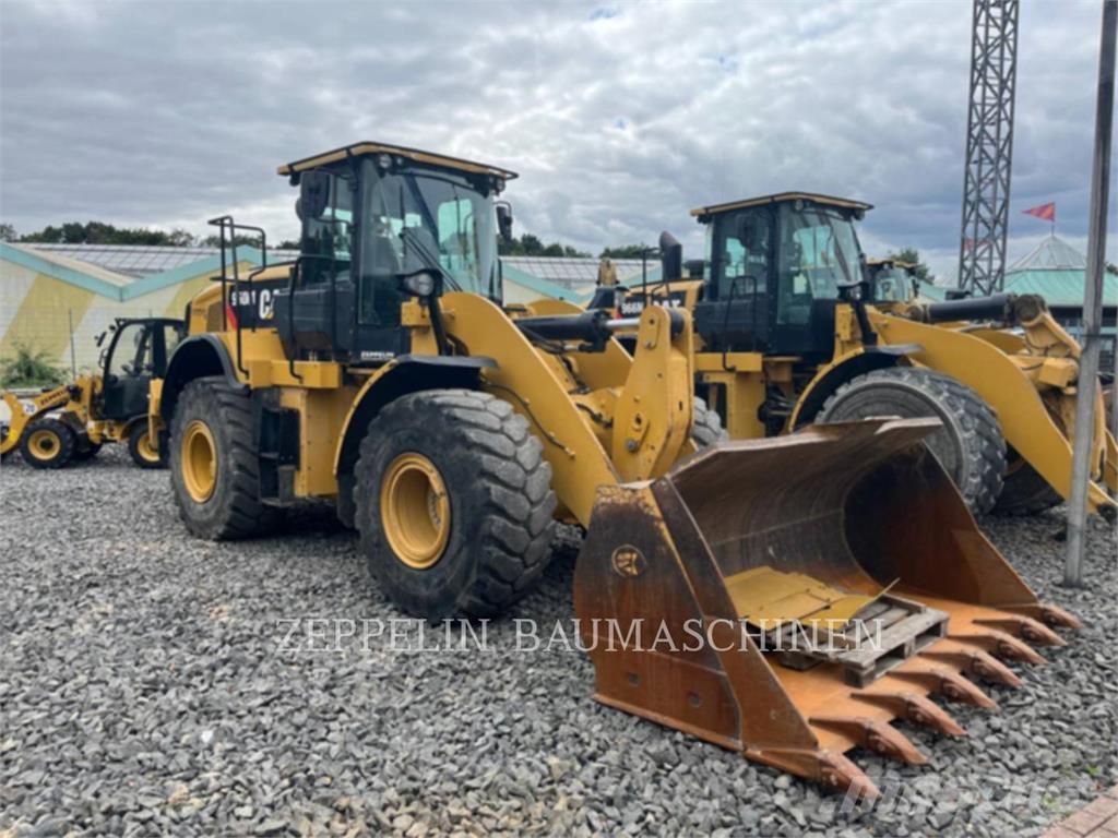 CAT 950M لوادر بعجل