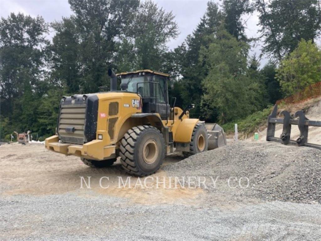 CAT 950M لوادر بعجل