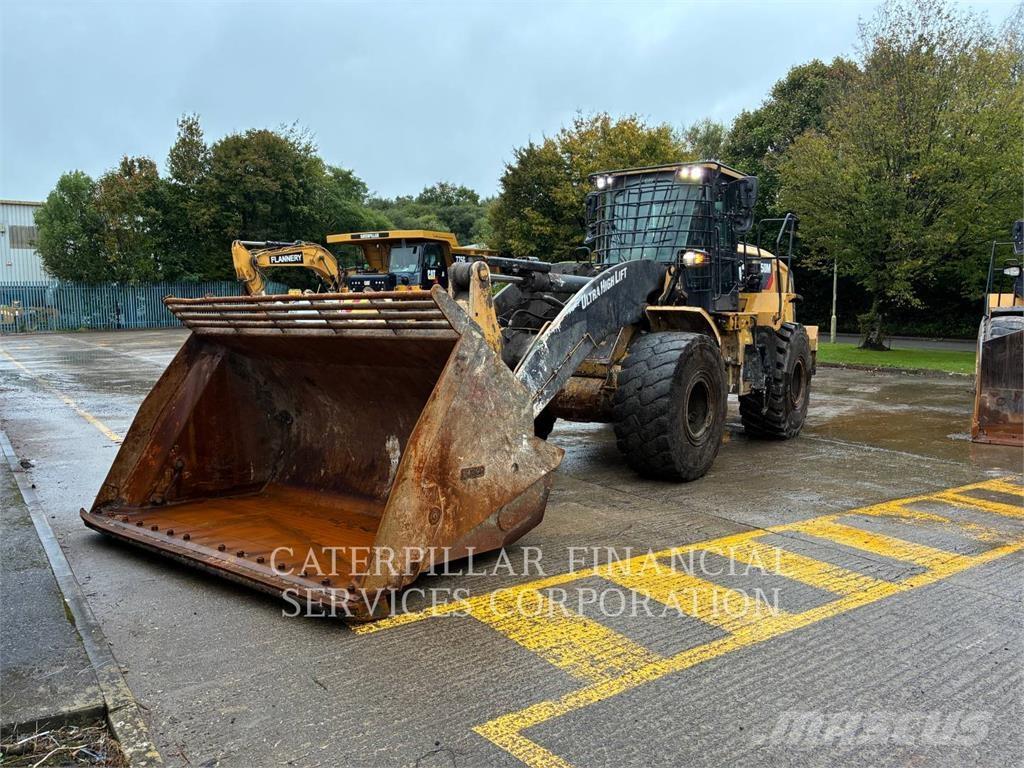 CAT 950M لوادر بعجل