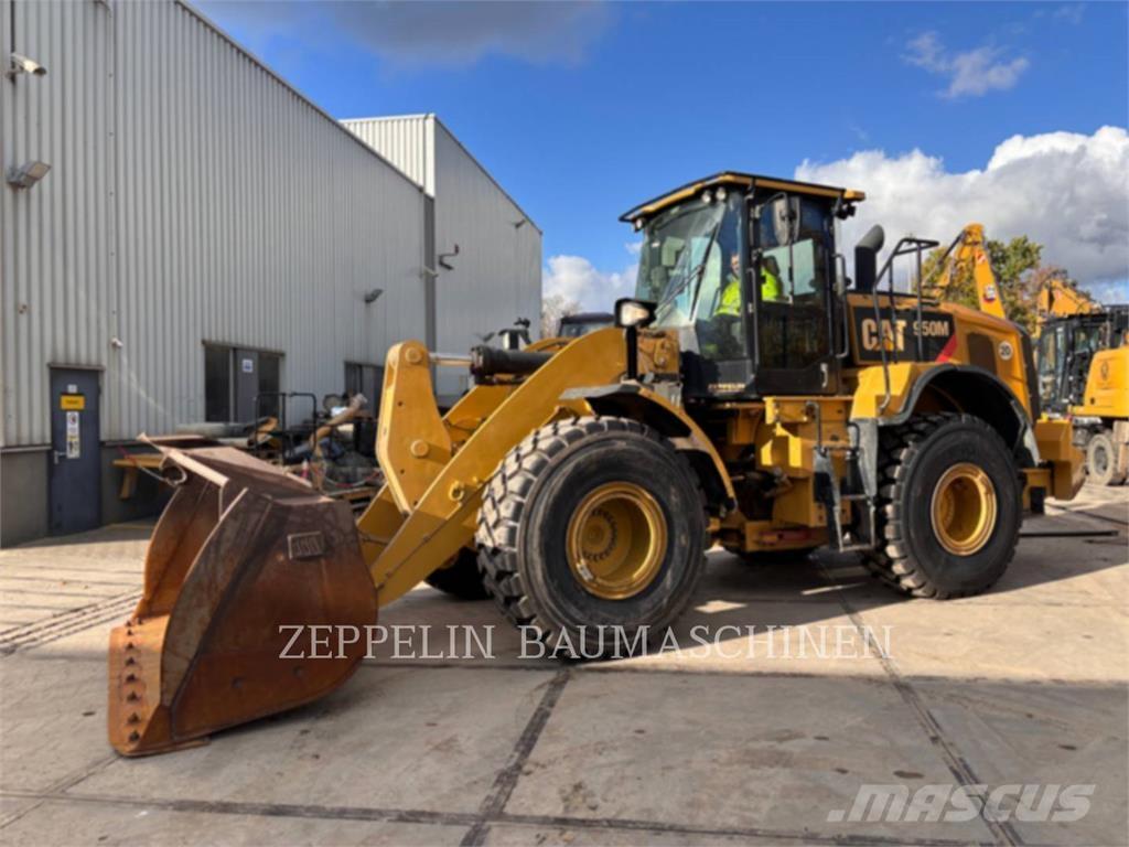 CAT 950M لوادر بعجل