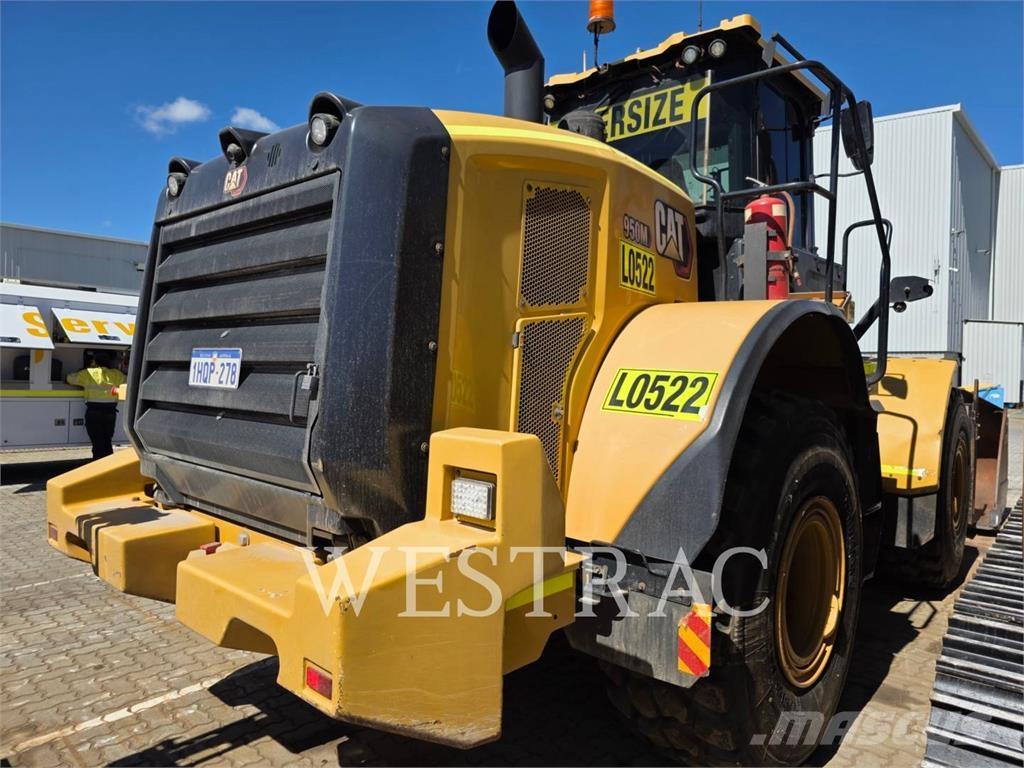CAT 950M لوادر بعجل
