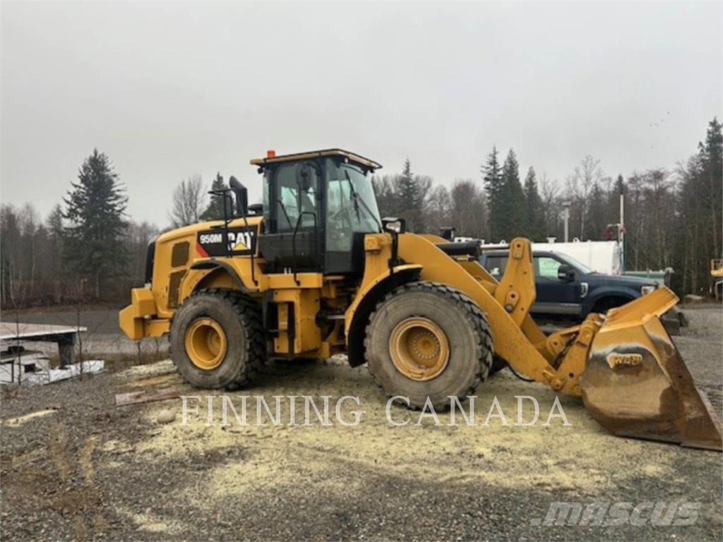 CAT 950M لوادر بعجل