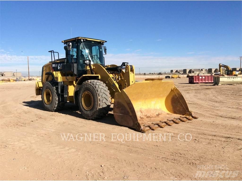 CAT 950M لوادر بعجل