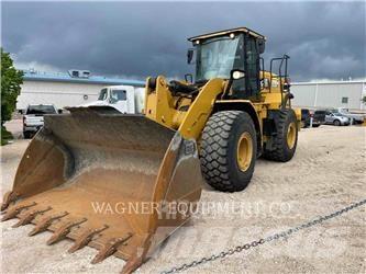 CAT 950M لوادر بعجل