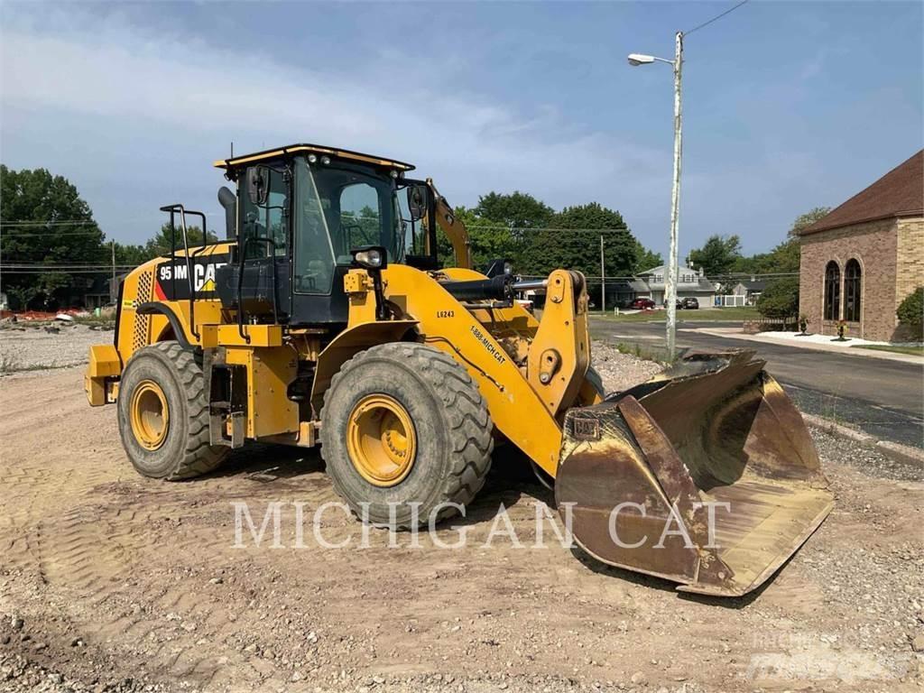 CAT 950M 3Q لوادر بعجل