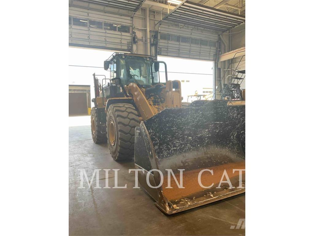 CAT 950M 3V لوادر بعجل