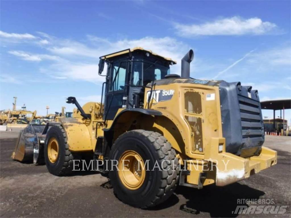CAT 950M FC لوادر بعجل