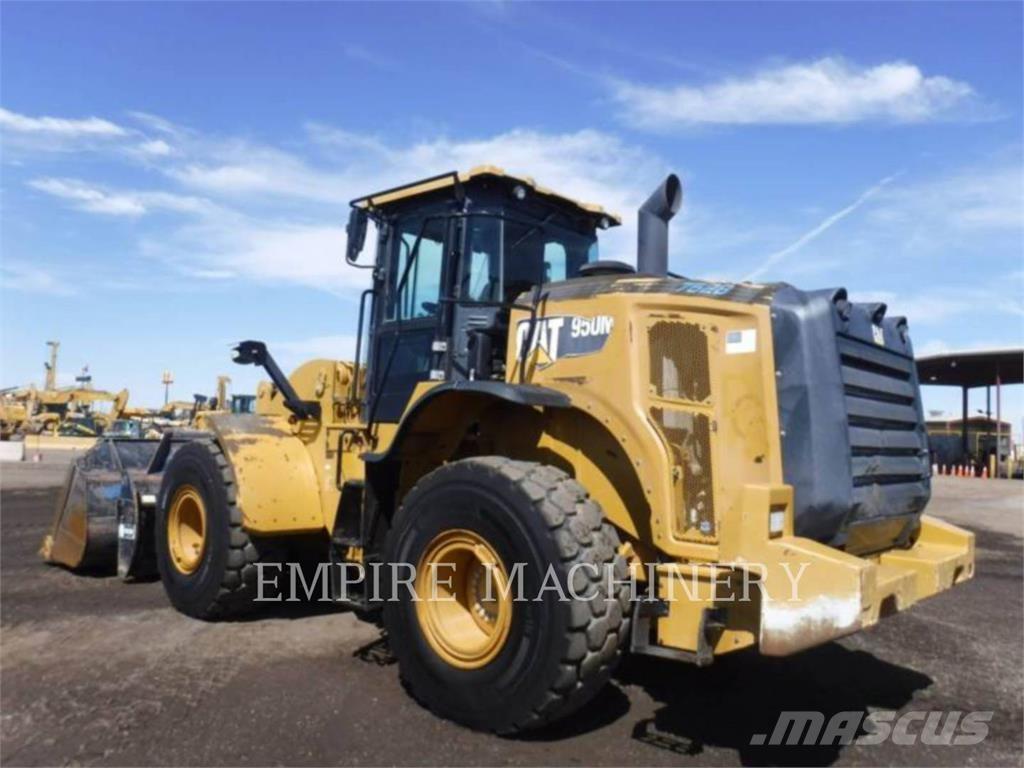CAT 950M FC لوادر بعجل