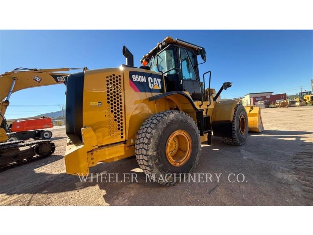 CAT 950M JRB لوادر بعجل