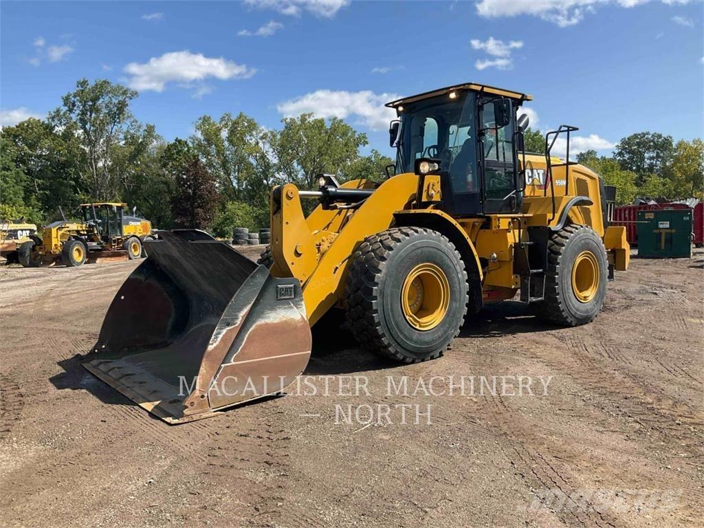 CAT 950M Q لوادر بعجل