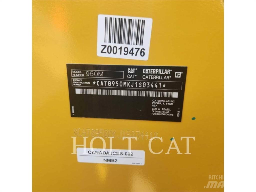 CAT 950M QC لوادر بعجل