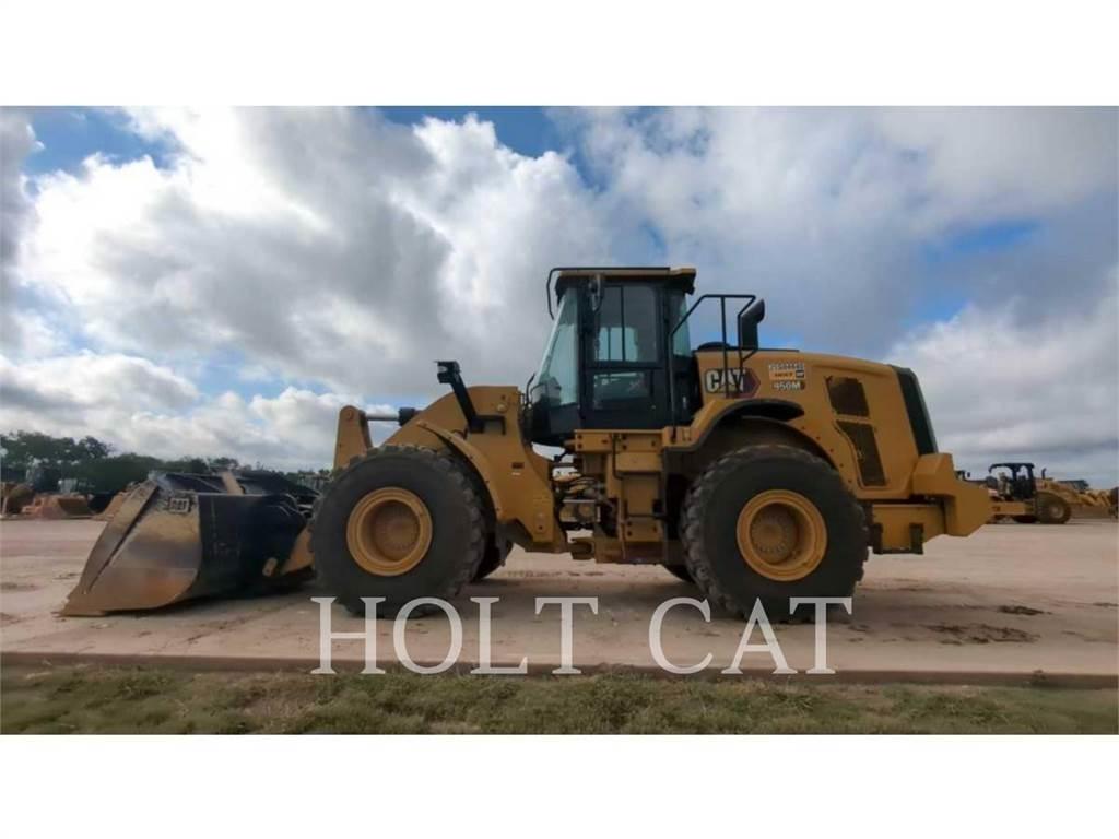 CAT 950M QC لوادر بعجل