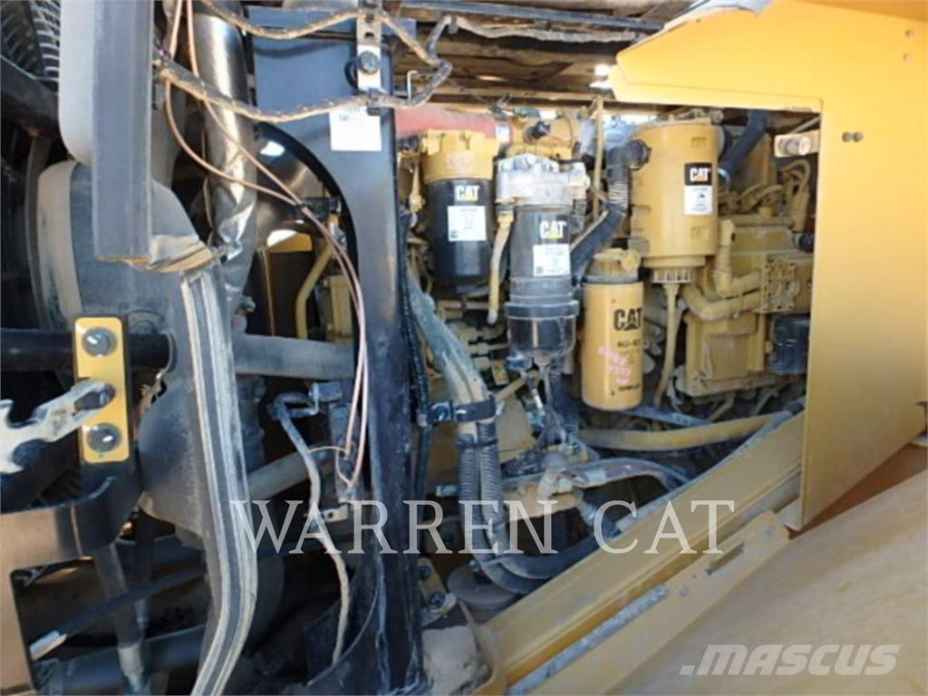 CAT 950M SW لوادر بعجل