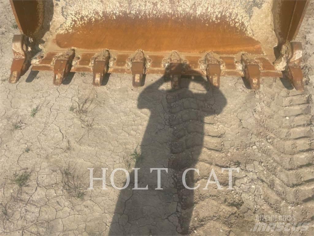 CAT 953 QC لوادر زحافة