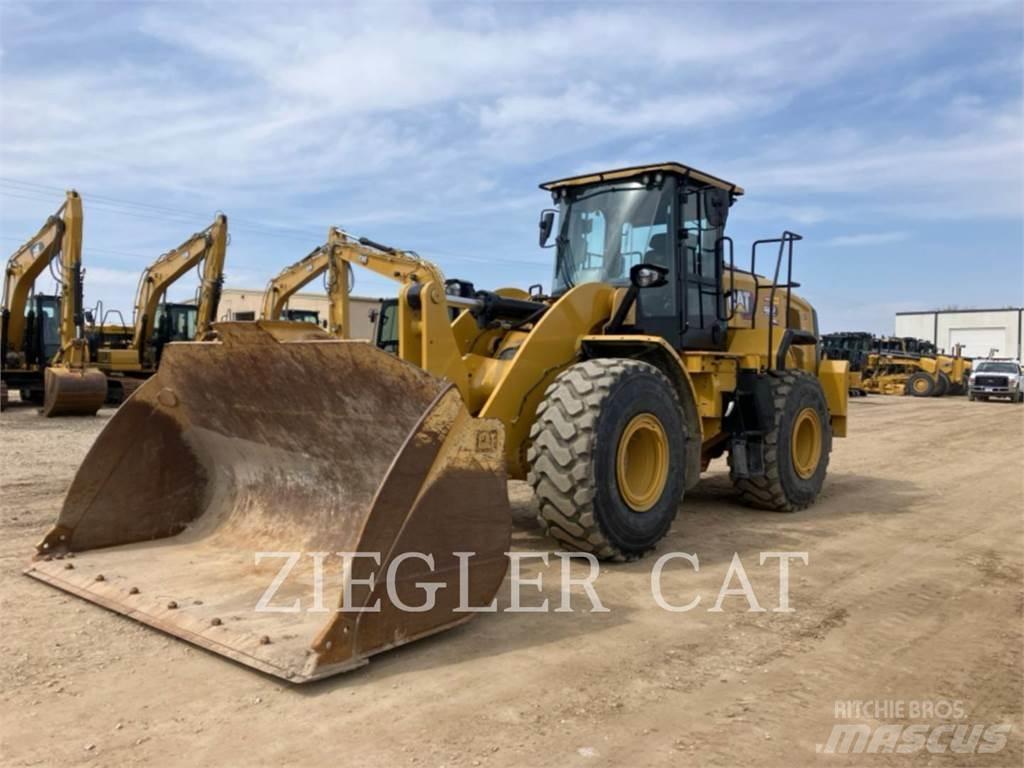 CAT 962 لوادر بعجل