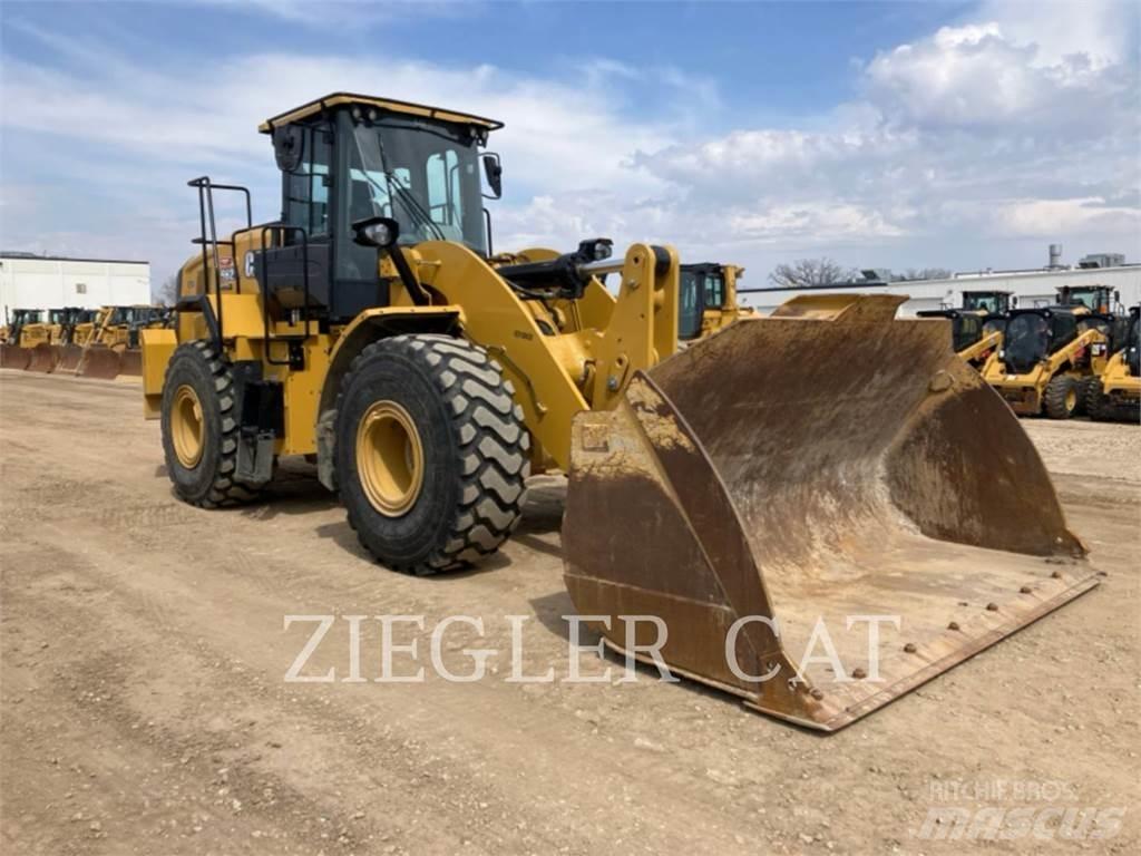 CAT 962 لوادر بعجل