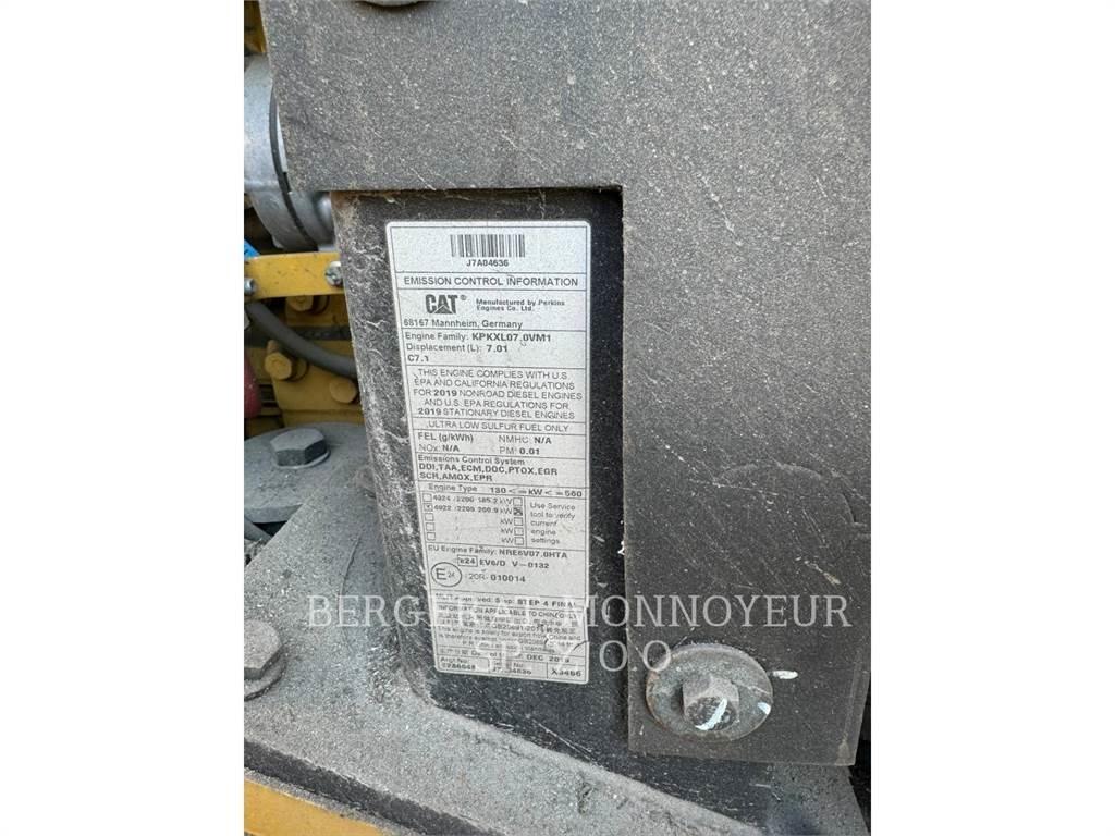 CAT 962M لوادر بعجل
