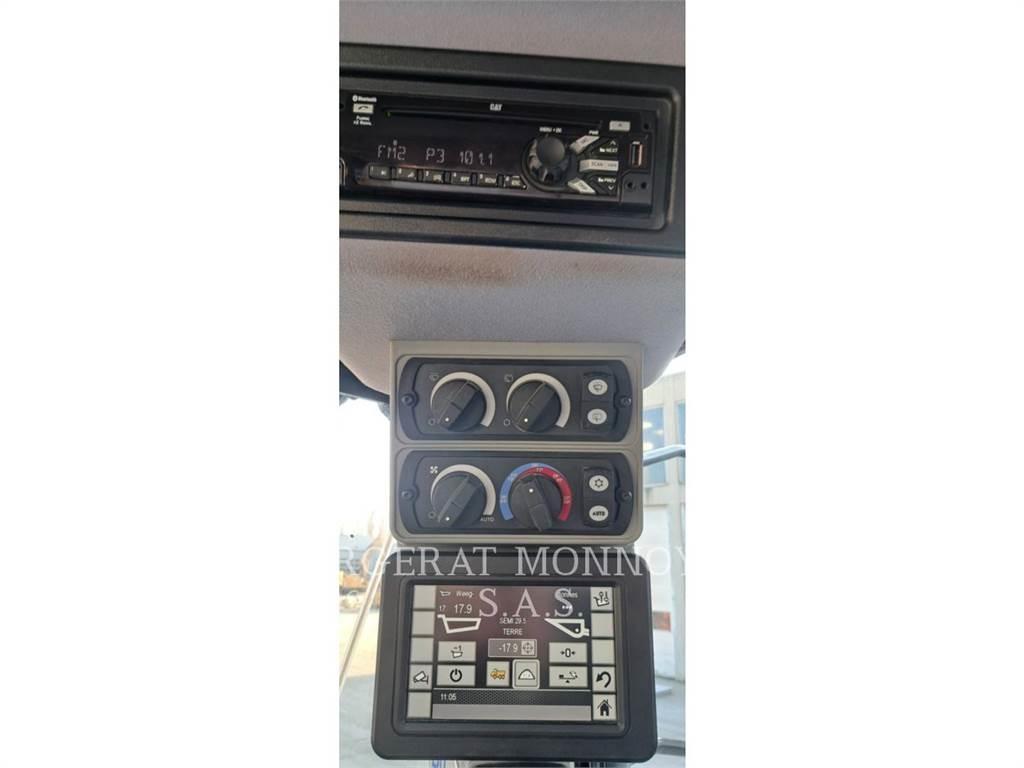 CAT 962M لوادر بعجل