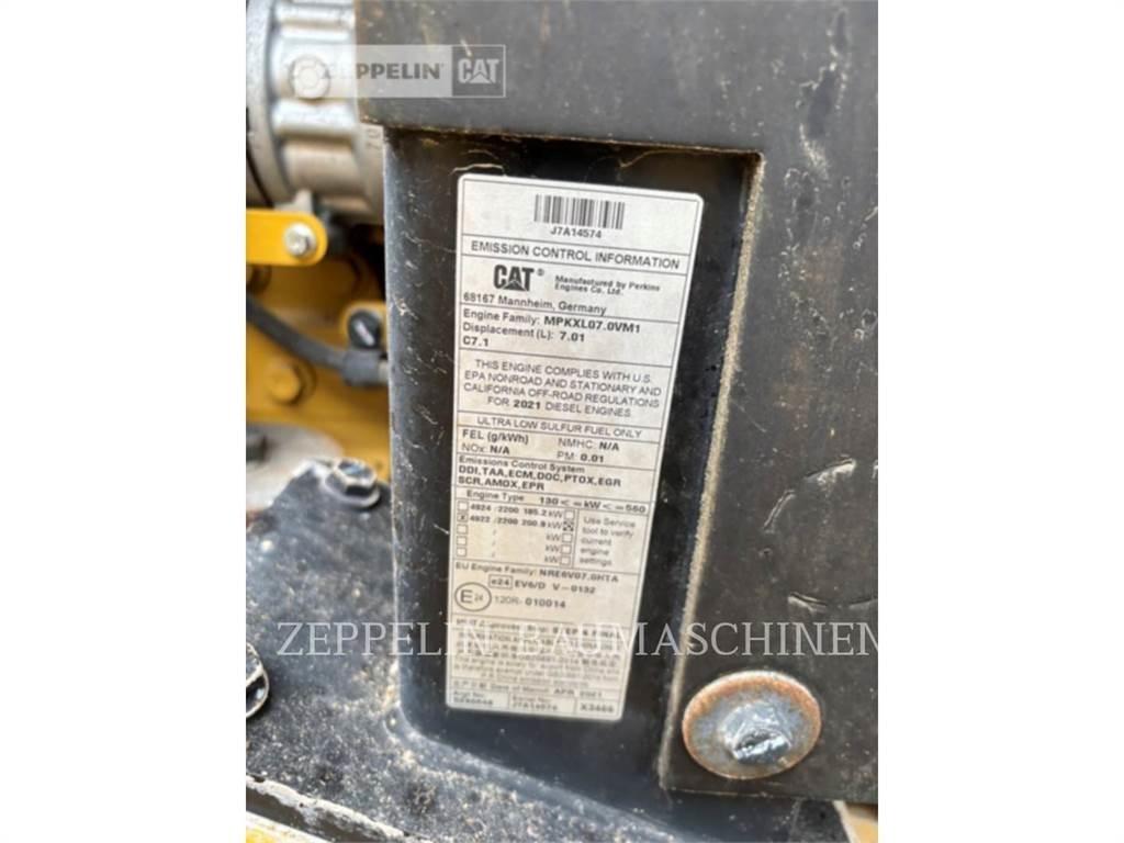CAT 962M لوادر بعجل