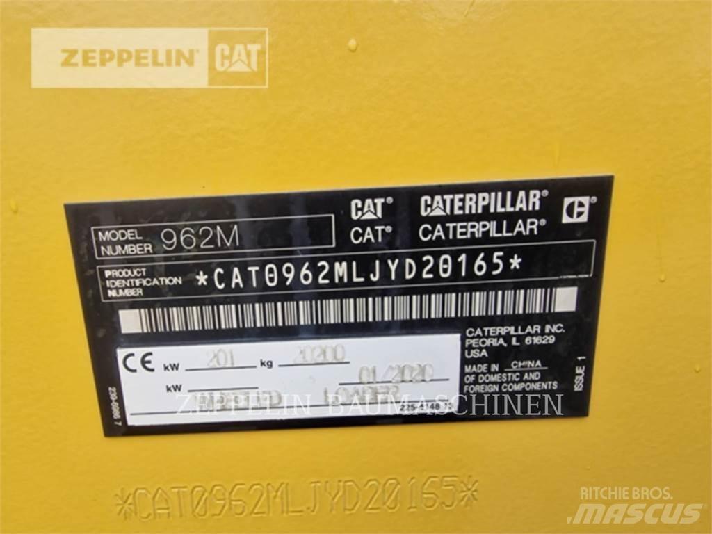 CAT 962M لوادر بعجل