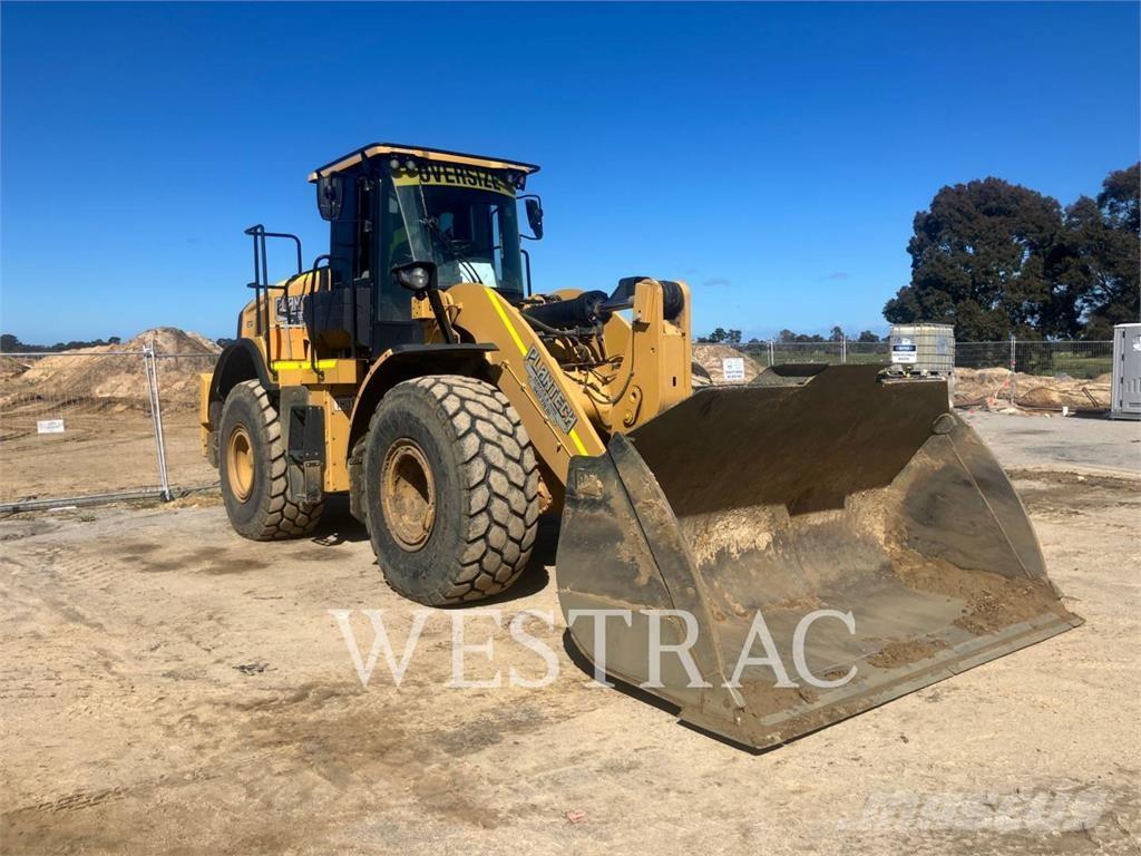 CAT 962M لوادر بعجل