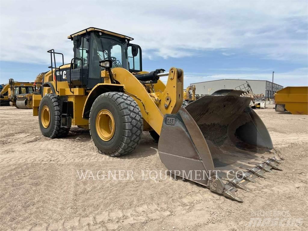 CAT 962M FC لوادر بعجل
