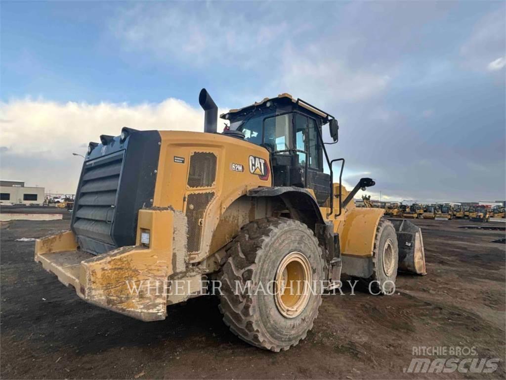 CAT 962M QC لوادر بعجل