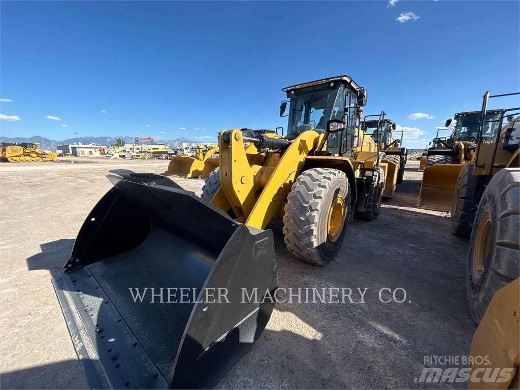 CAT 962M QC لوادر بعجل