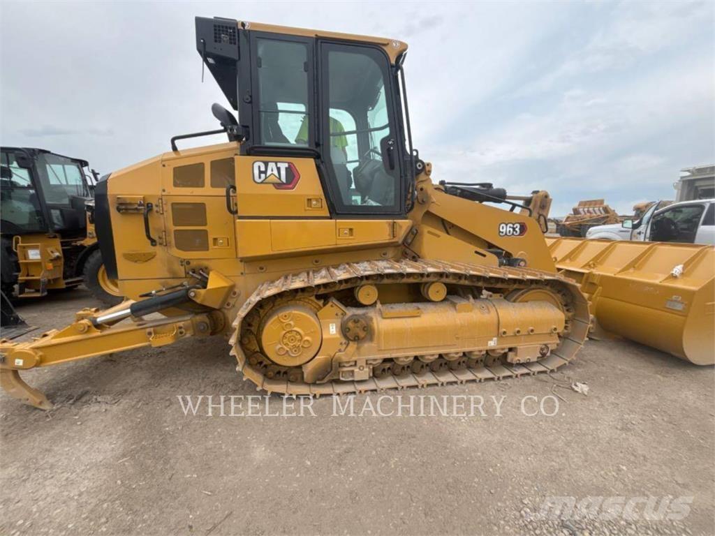 CAT 963 لوادر زحافة