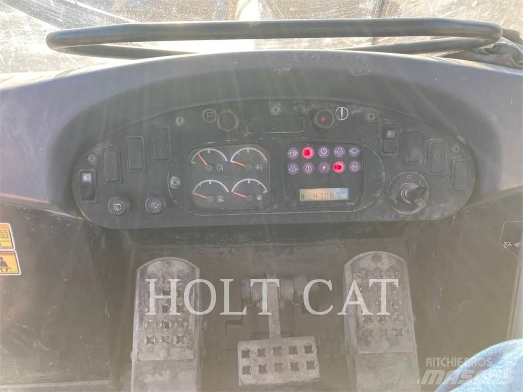 CAT 963C لوادر زحافة