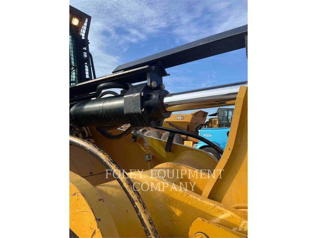 CAT 963D لوادر زحافة