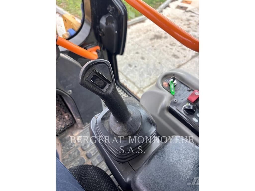 CAT 963K لوادر زحافة