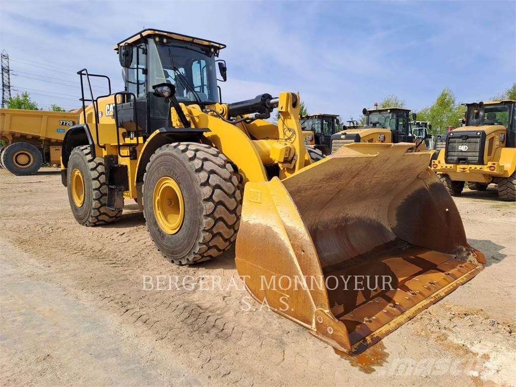 CAT 966 لوادر بعجل